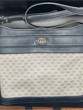 ✨ Vintage Gucci Navy GG Monogram Shoulder Bag / Crossbody ✨